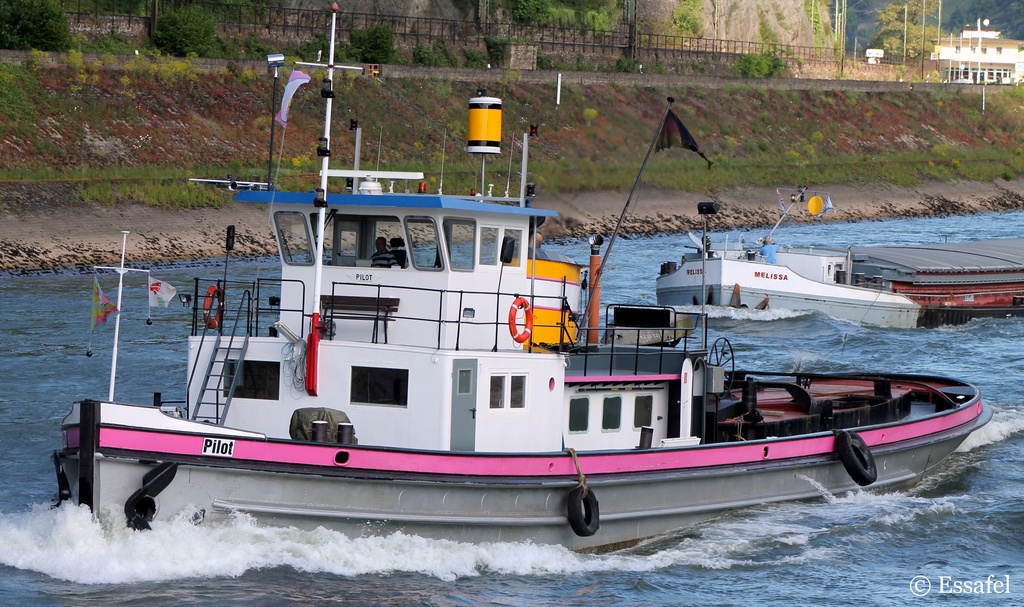 20140514 Pilot boat on the Rhine by essafel