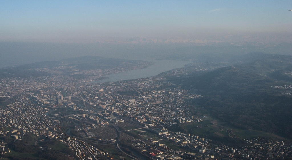Lake Zurich - flying away by rachel70