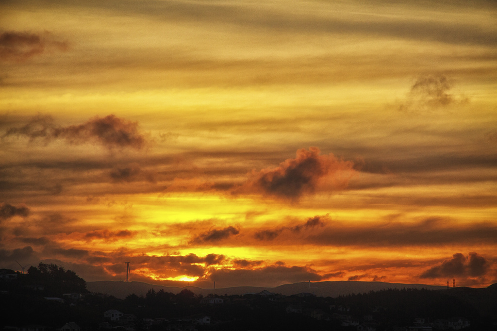 Layers of Gold by helenw2