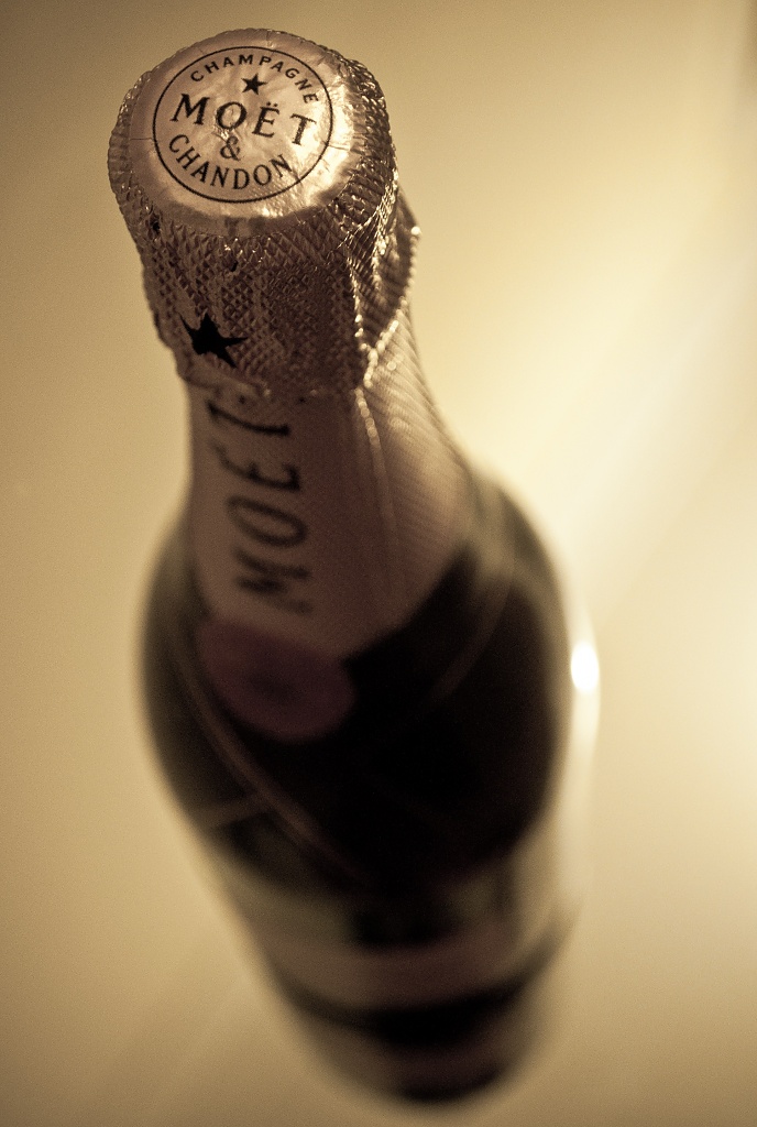 Moët by andycoleborn