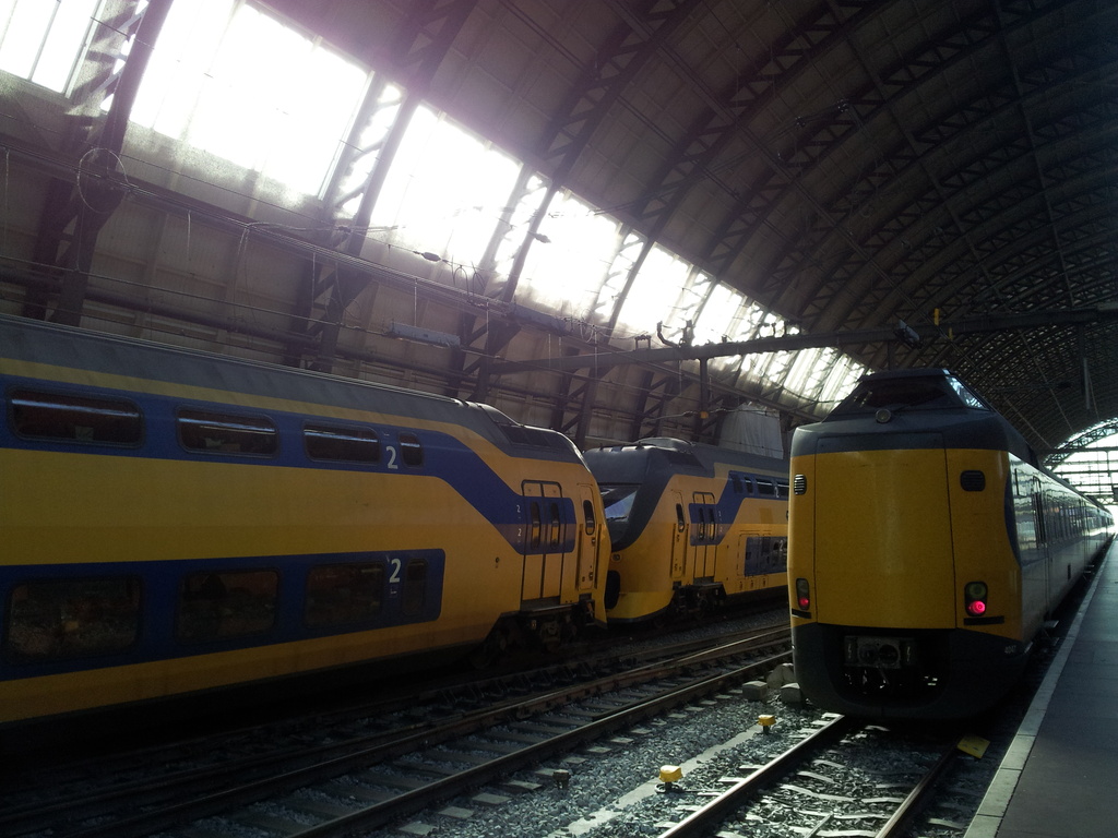 Amsterdam - Centraal station by train365