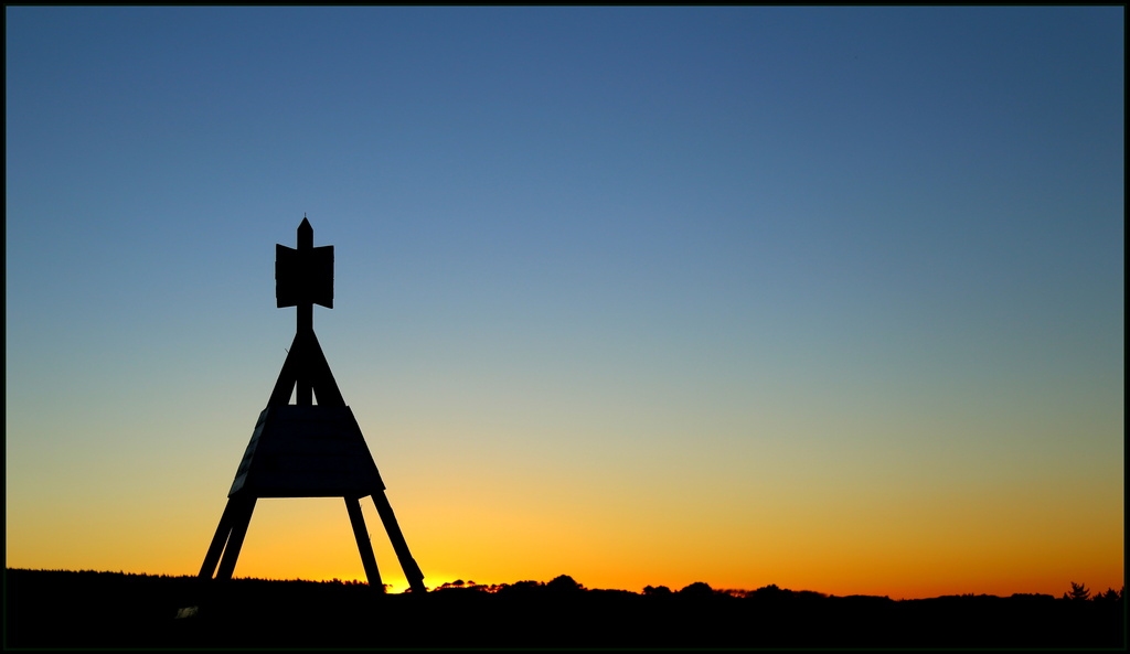 Trig at sunset by dide