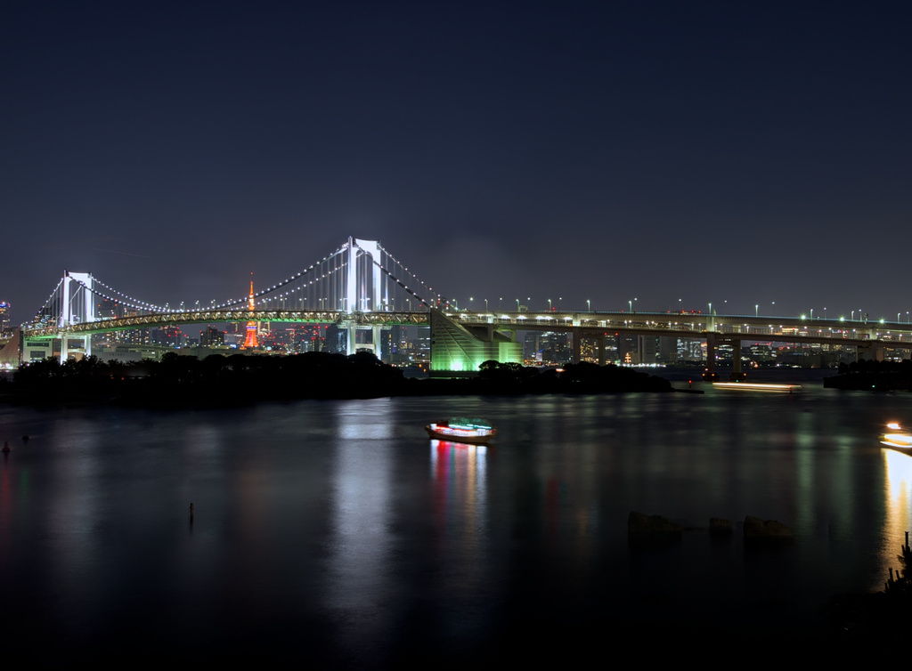 The Rainbow Bridge of Tokyo by taffy