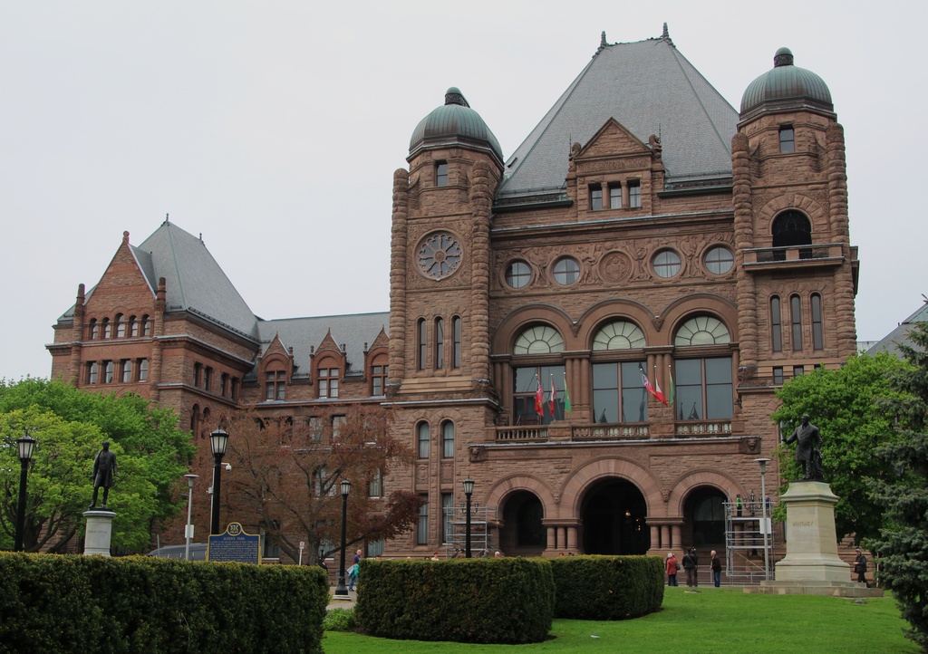 Ontario Legislative Building, Toronto by oldjosh