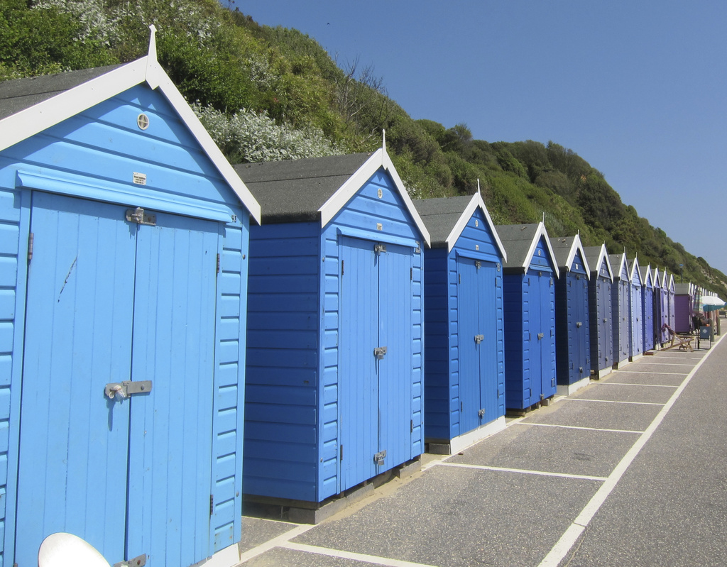 Beach Huts by elainepenney