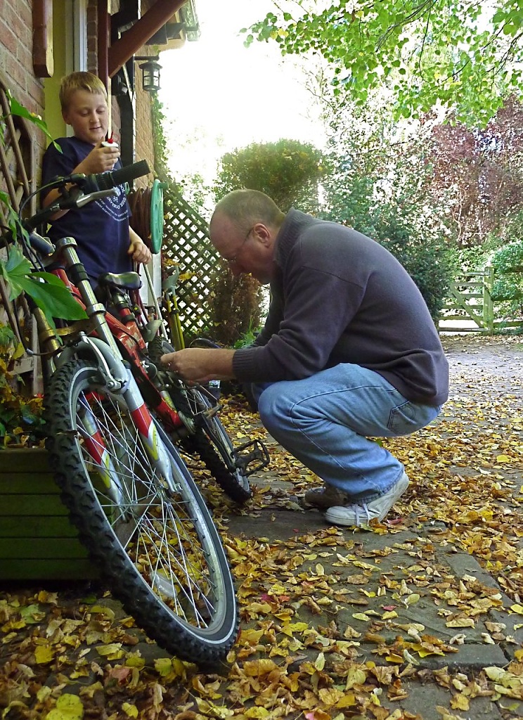 Bicycle Repair Man by helenmoss