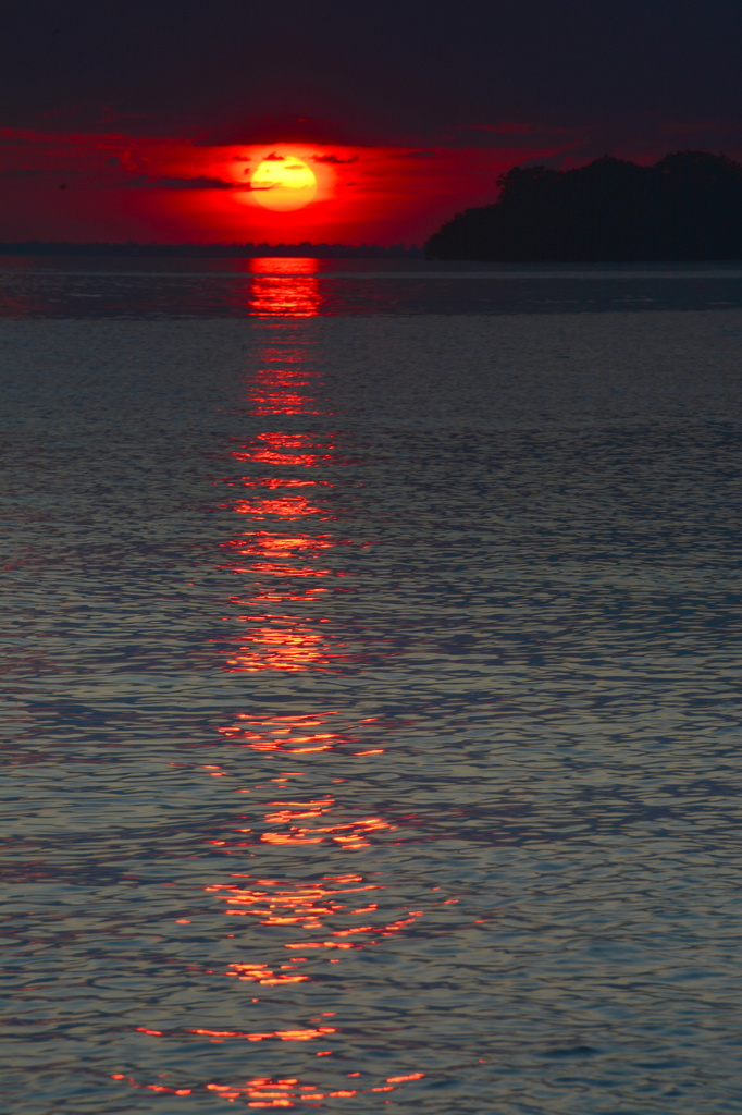 Saturday Sunrise on Lake Ontario by jayberg
