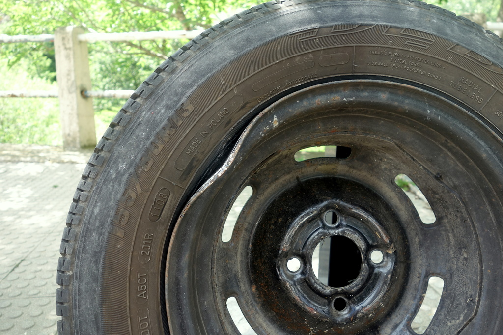 Caravan tire by overalvandaan