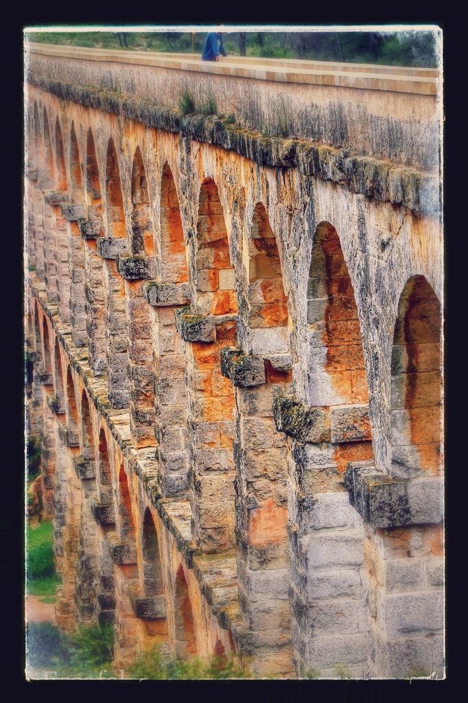 Pont de les Ferreres roman aquaduct by essafel