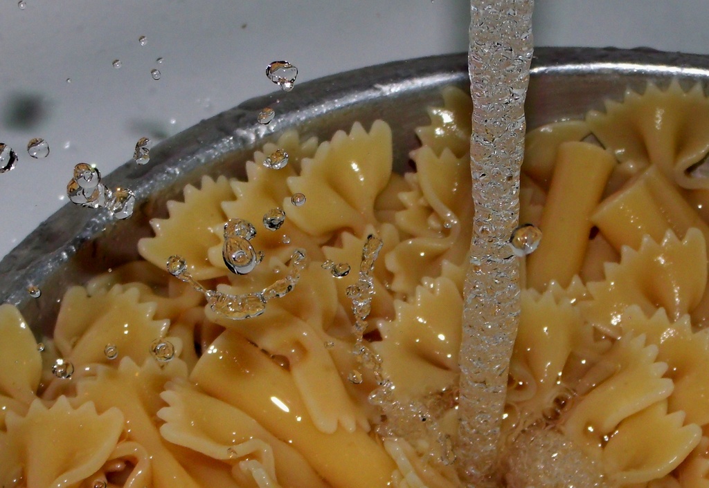 Rinsing The Pasta by lizzybean