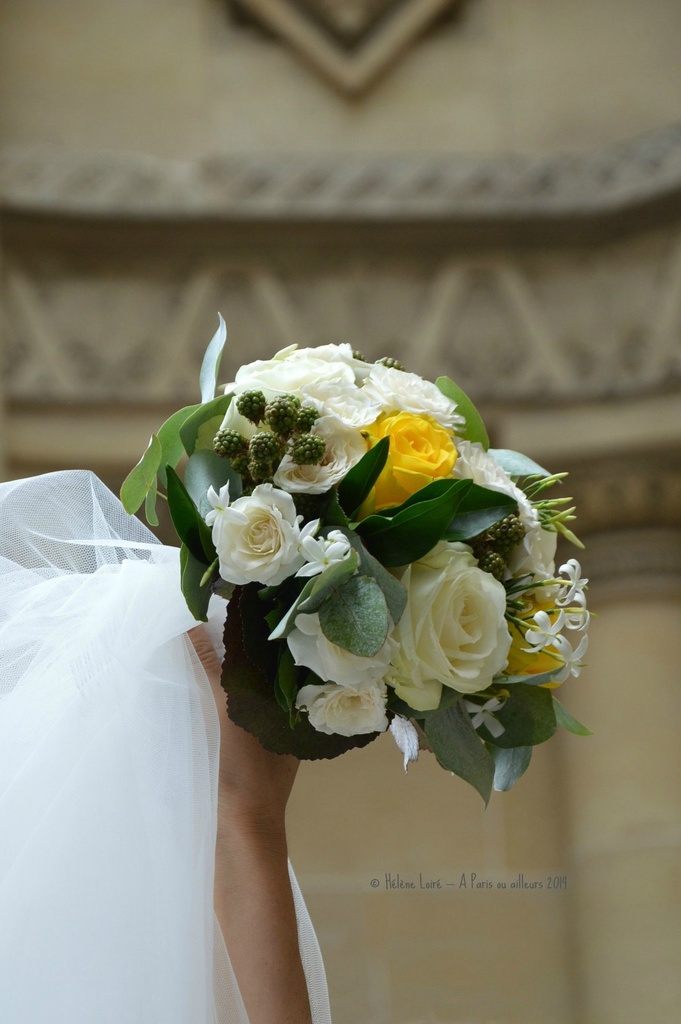 Bride's bouquet by parisouailleurs
