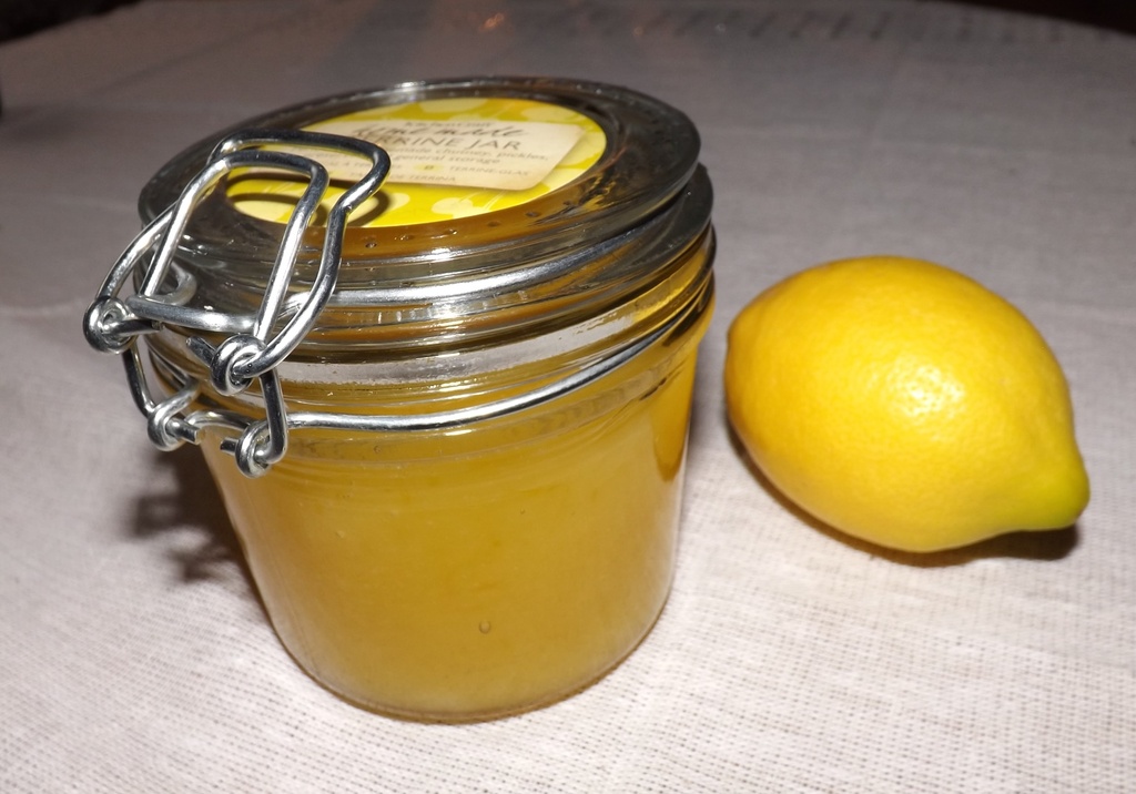 Home made lemon curd! by plainjaneandnononsense