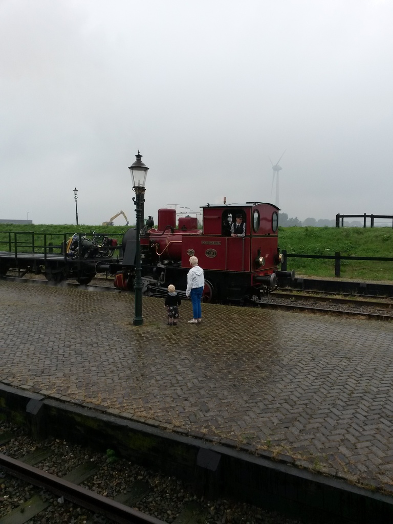 Medemblik - Station by train365