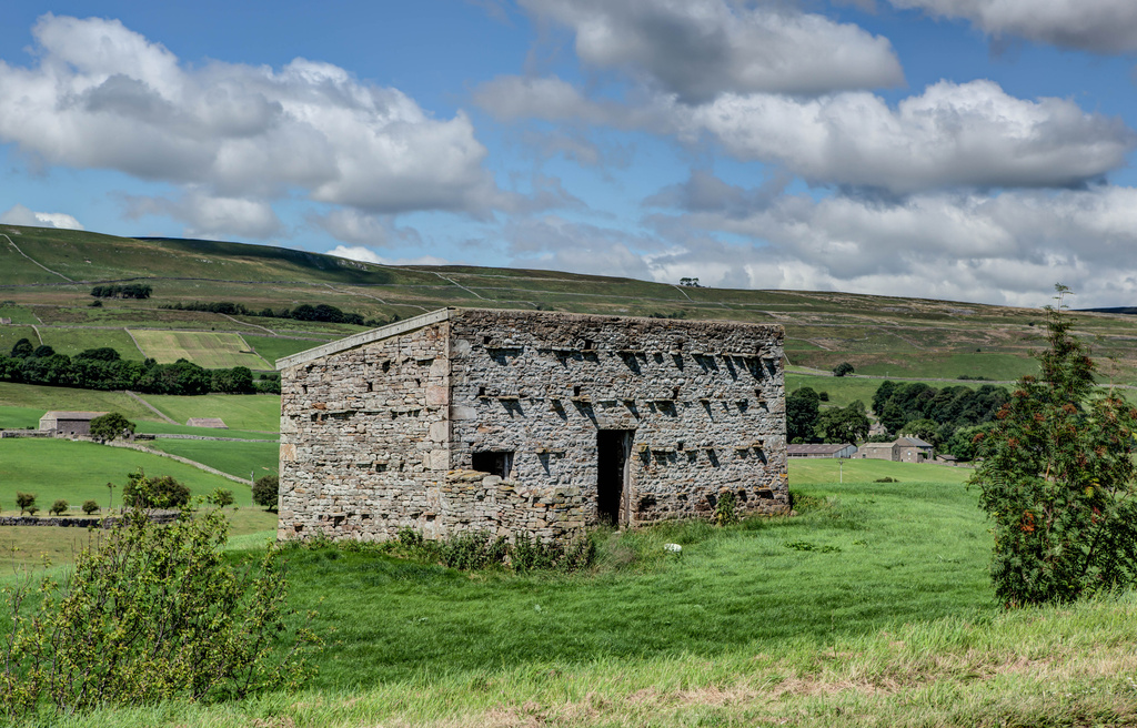 15th July 2014    - Old Barn by pamknowler