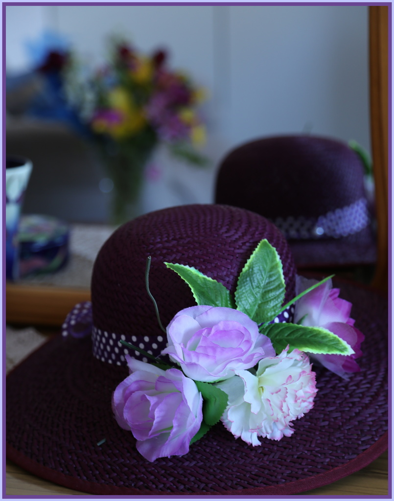 High tea hat by dide