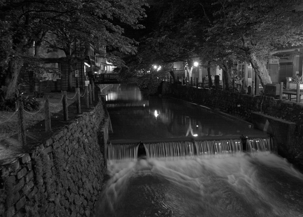 kinosaki night canal by vankrey