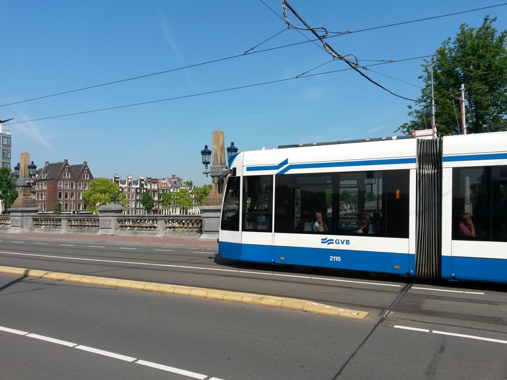 Hoge Sluis - Amsterdam by train365