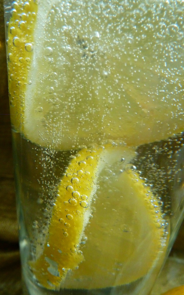 Just-4-July.Lemonade. Fizzy by wendyfrost