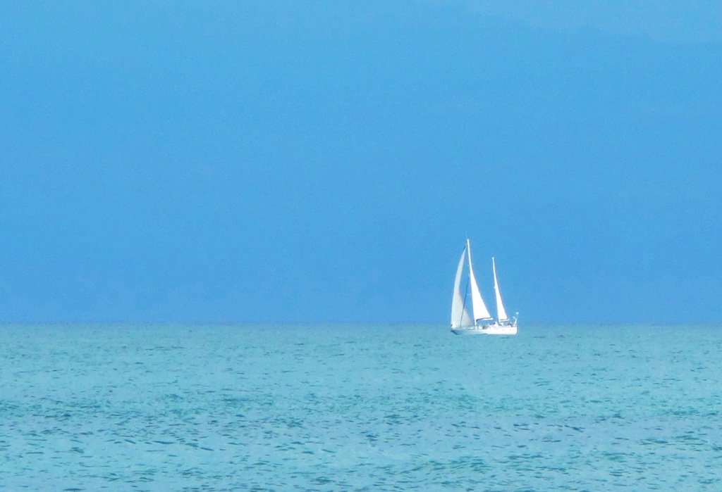Sailing between sky and sea by cocobella
