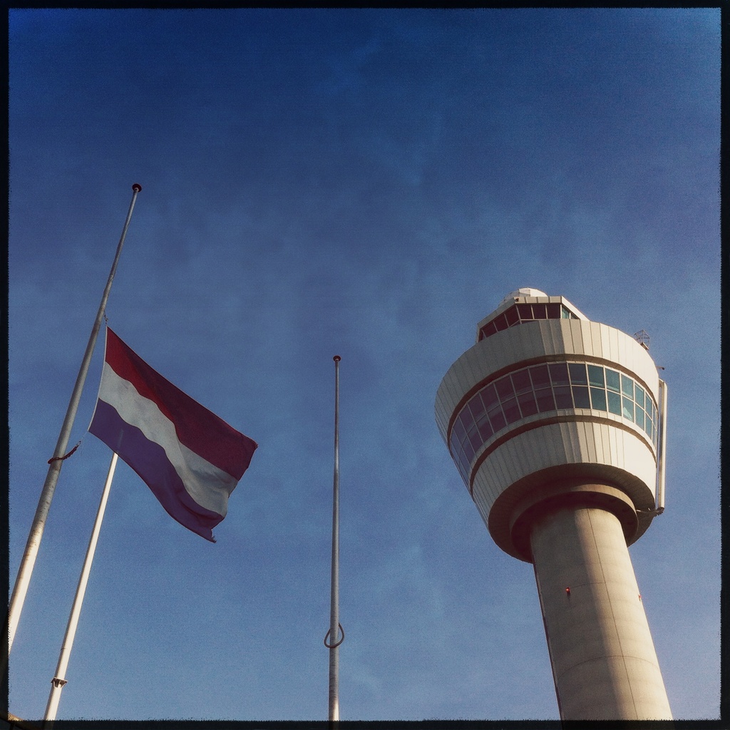 Schiphol Airport by mastermek