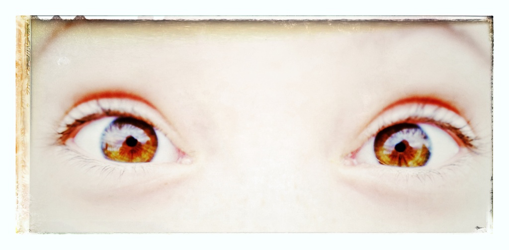 Golden eyes by cocobella