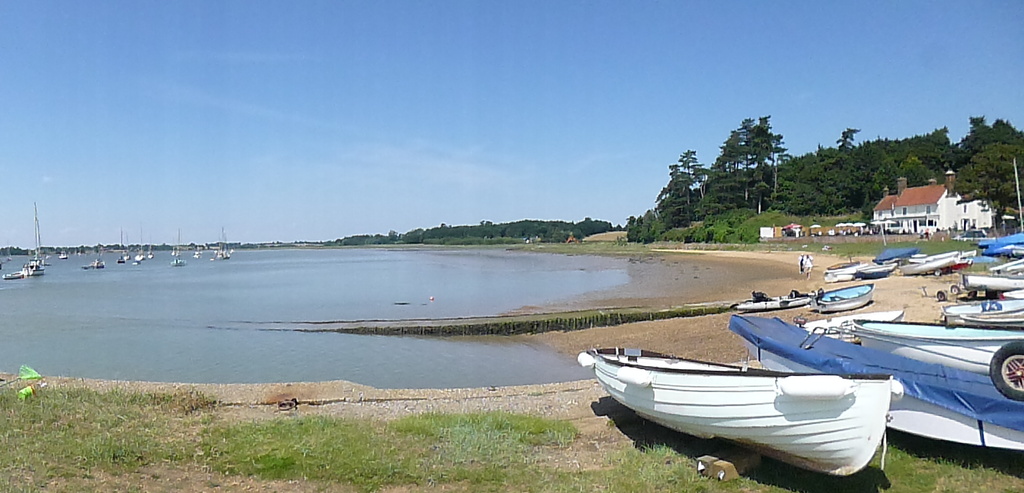 Up the River Deben from Ramsholt Quay by lellie