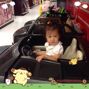 27th Jul 2014 - 小孩開小車