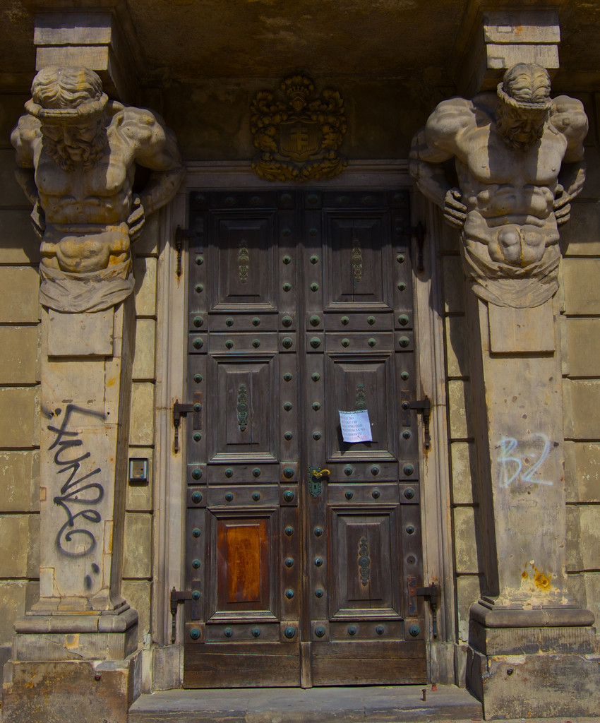 Doorway on Trakt Królewski  by jyokota