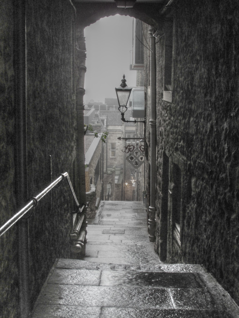 Edinburgh Rain by shannejw