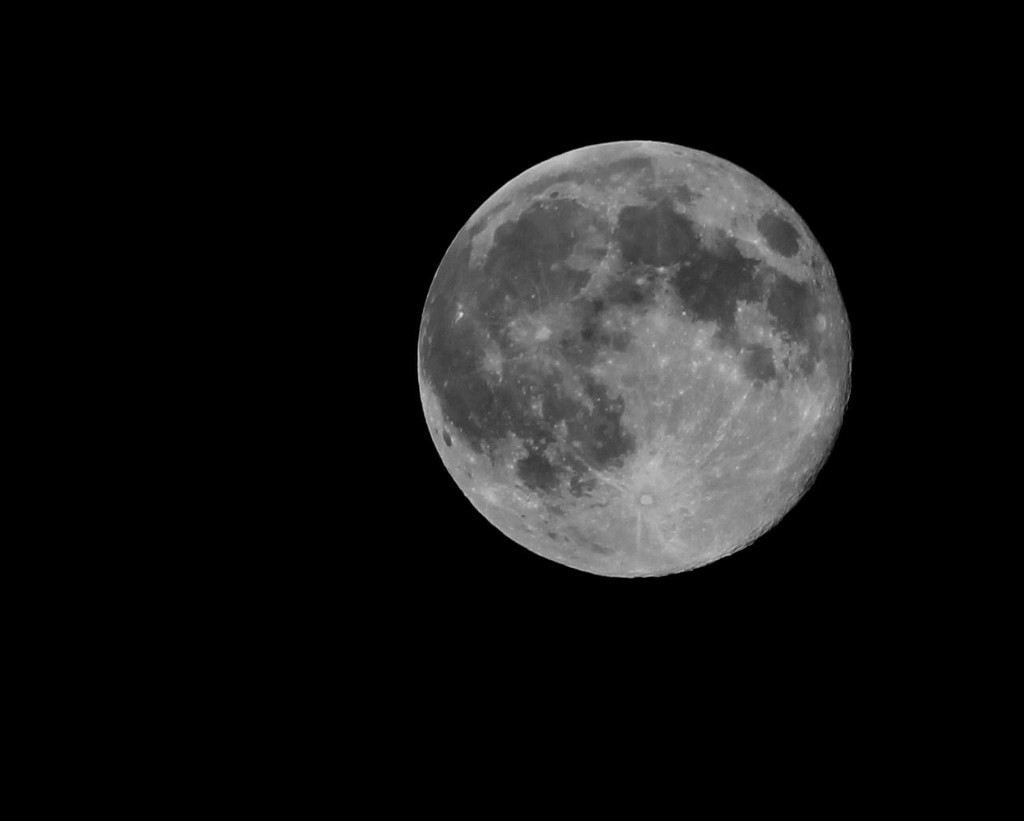 Supermoon by cjwhite