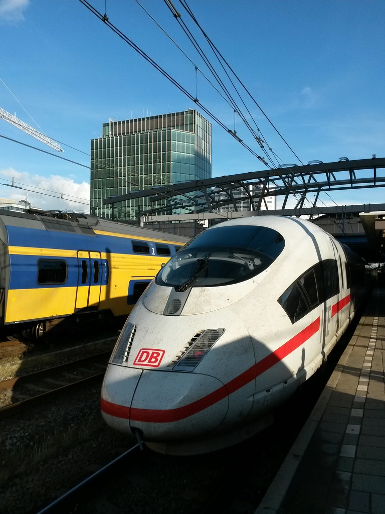 Re: Utrecht - Centraal station by train365
