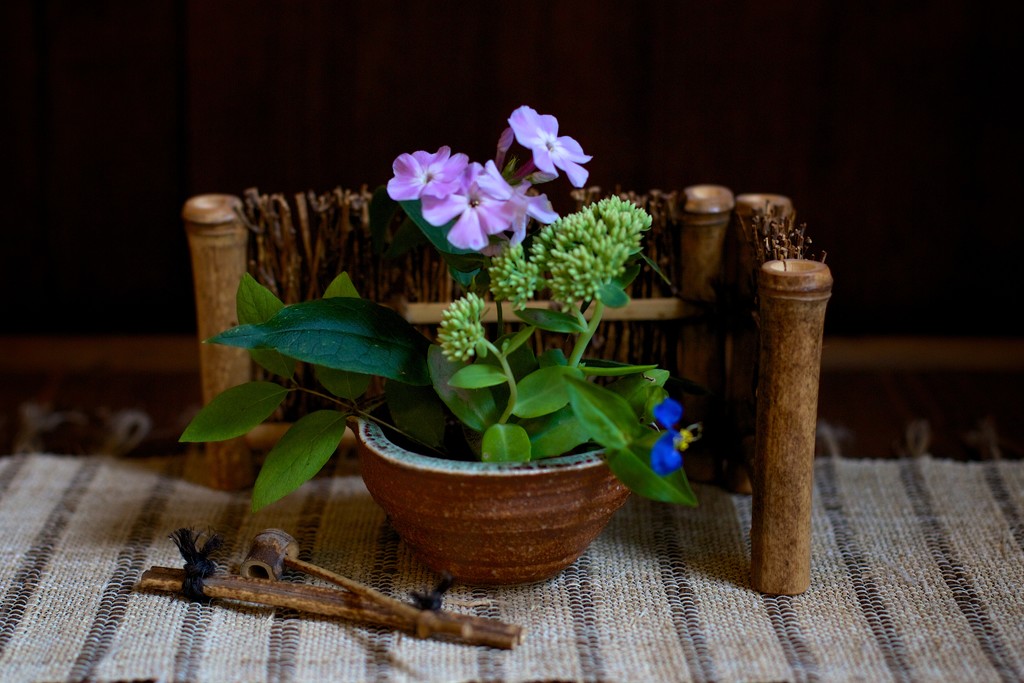 My mom makes mini flower arrangements. by jyokota