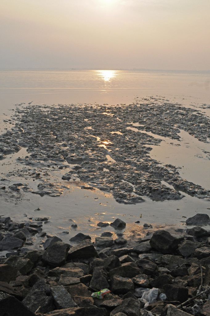 Morning sunshine towards the Mainland by ianjb21