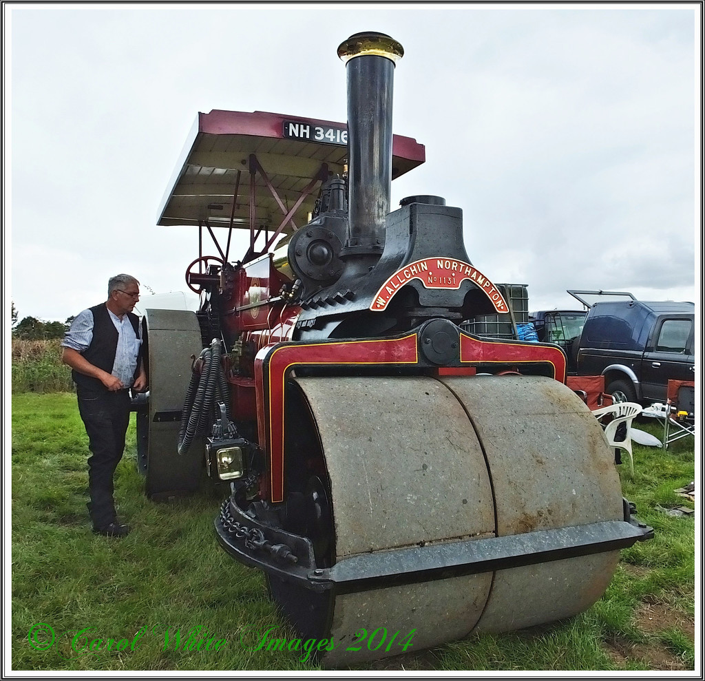 Northampton Steamroller by carolmw