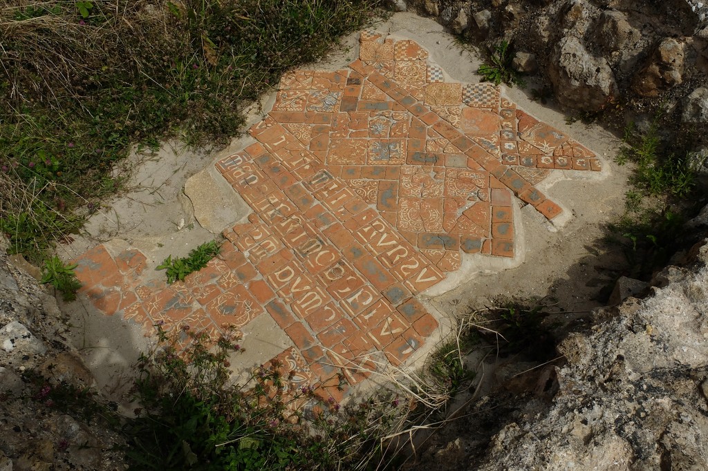 message in the mediaeval tiles by quietpurplehaze