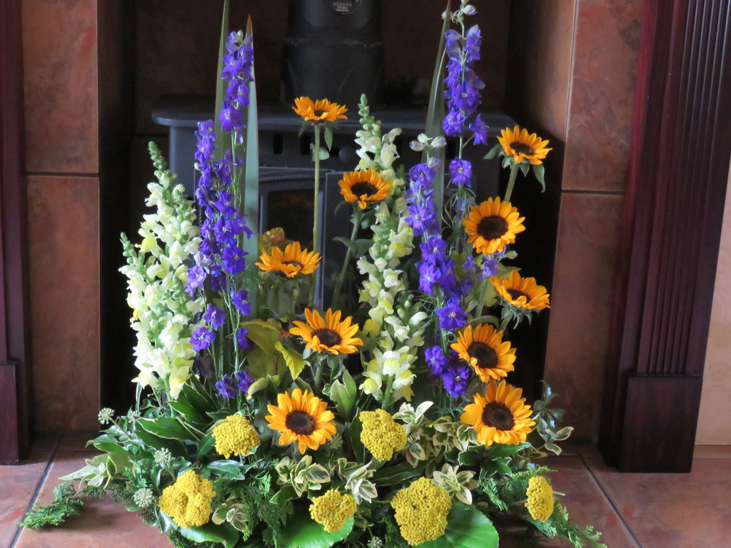 Fireplace Flowers by countrylassie