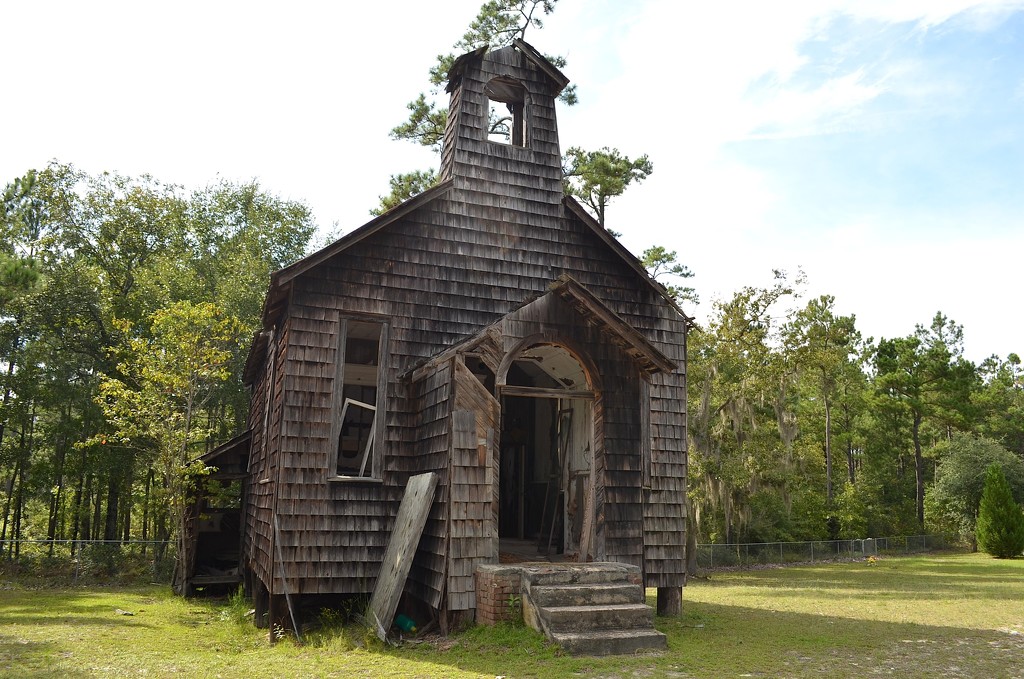 Abandoned church, rural Berkeley County, SC by congaree