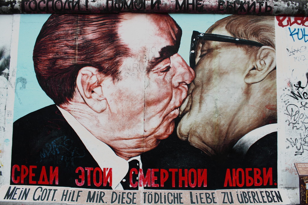 berlin wall art by blueberry1222