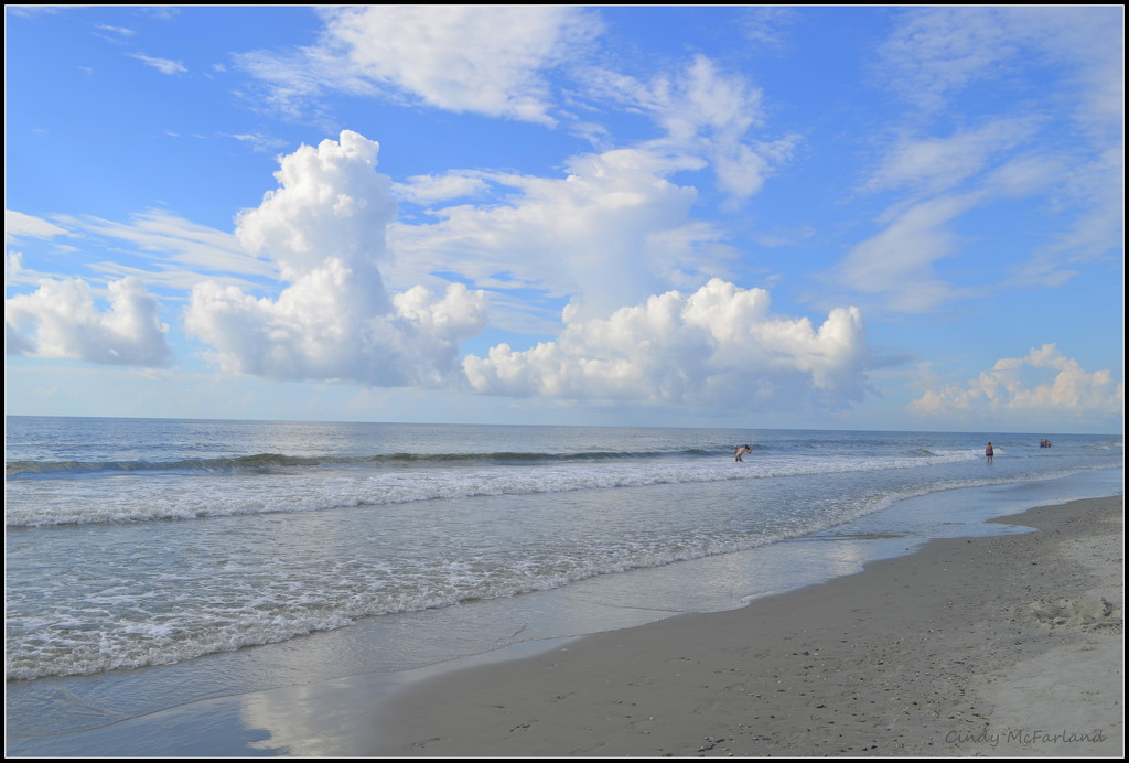 The clouds have it... by cindymc