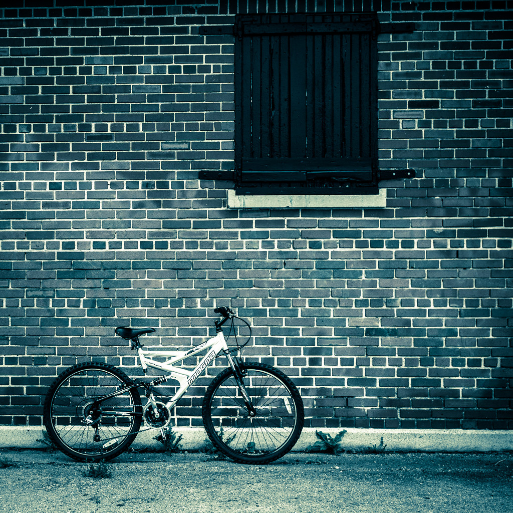 Bike and Wall #1 by ukandie1