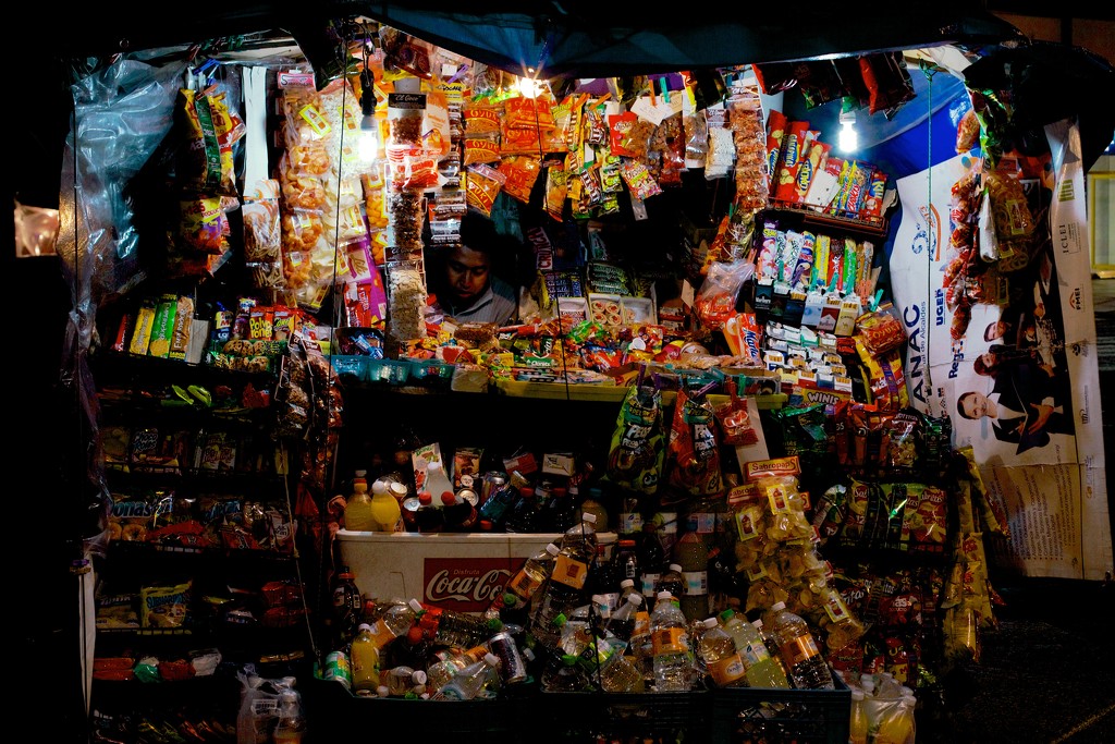 The Hidden Vendor at Nighttime by jyokota