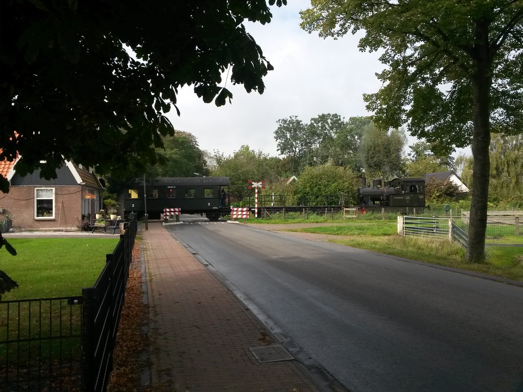 Bennningbroek - Oosterstraat by train365