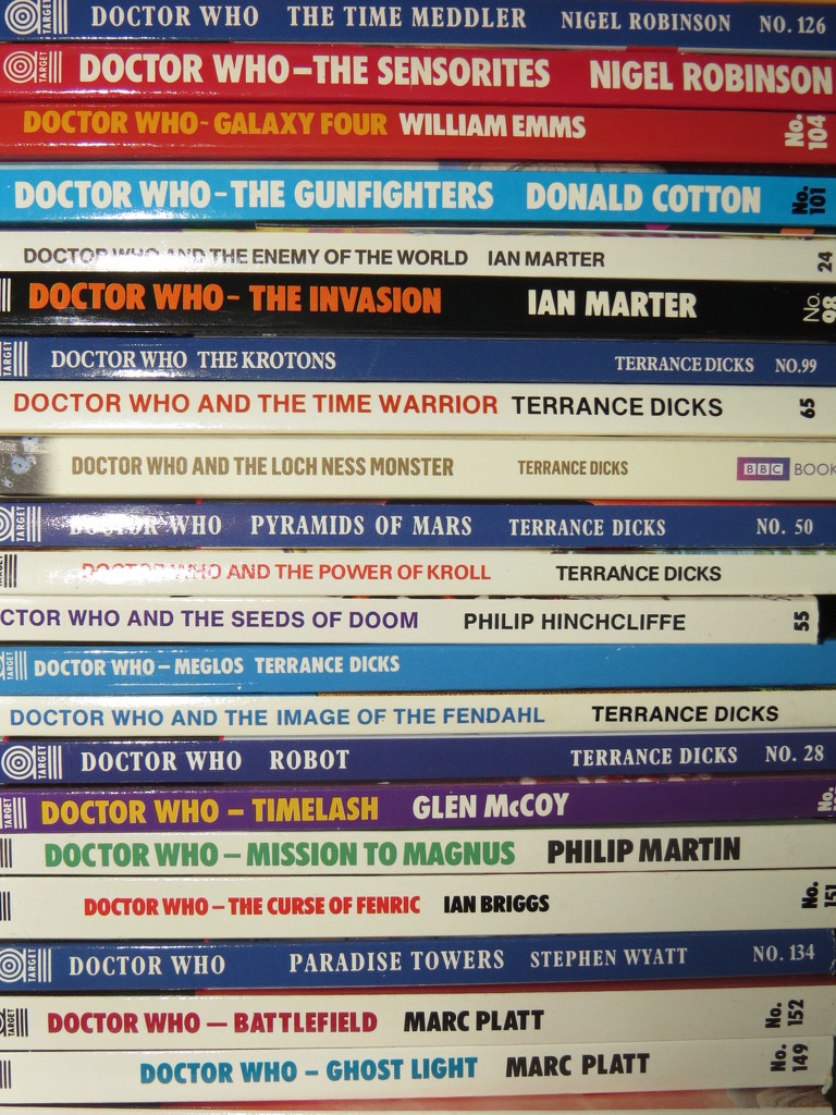 Doctor Who library by alia_801