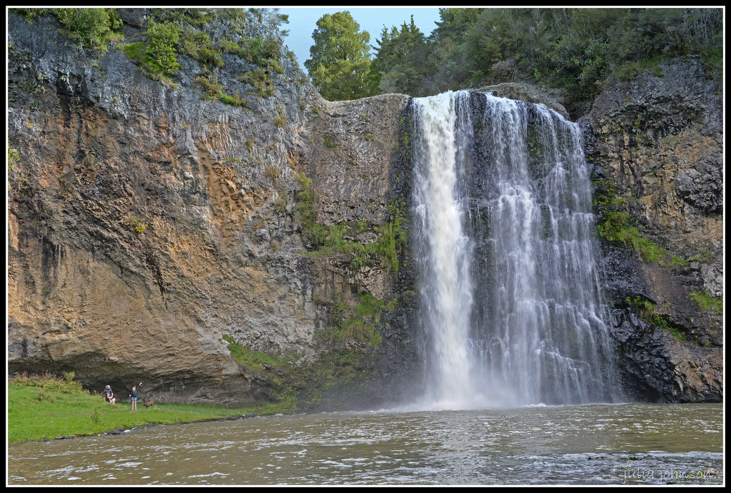 Hunua falls by julzmaioro