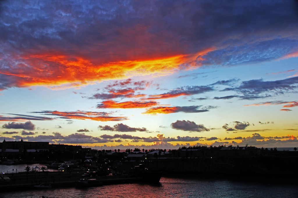 Sunset in Bermuda by hjbenson