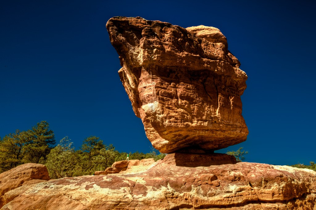 Balanced Rock by taffy