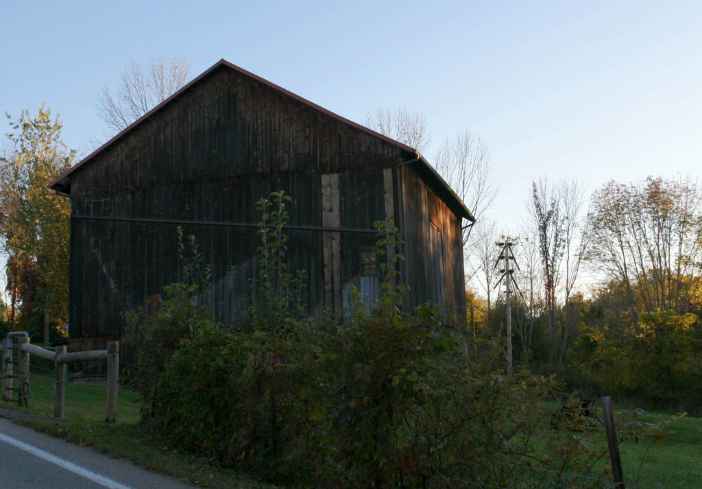 Barn beside the road by mittens