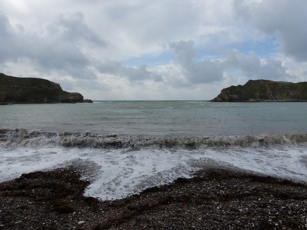  Lulworth Cove by susiemc