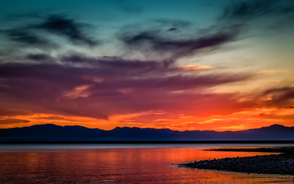 Sunset over the Great Salt Lake by pflaume