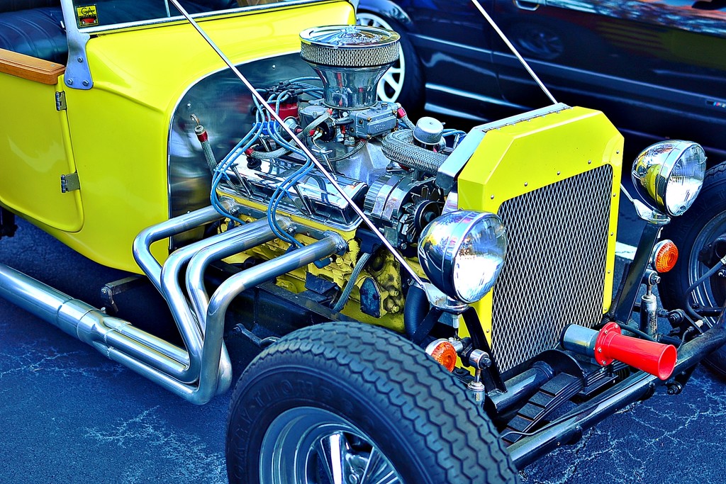 Yellow hot rod by soboy5